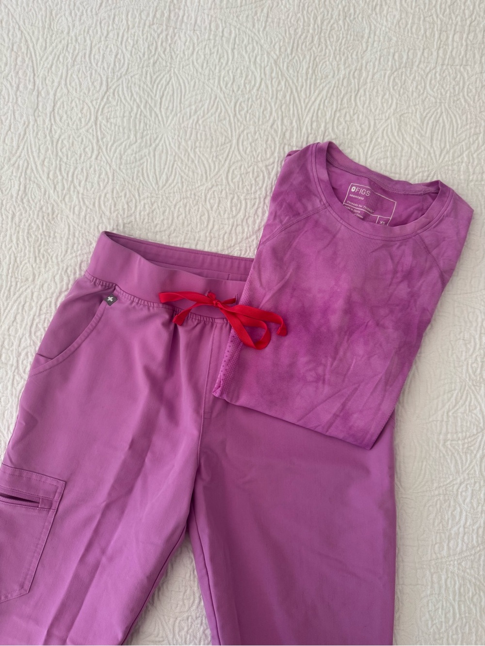 FIGS Scrub Set